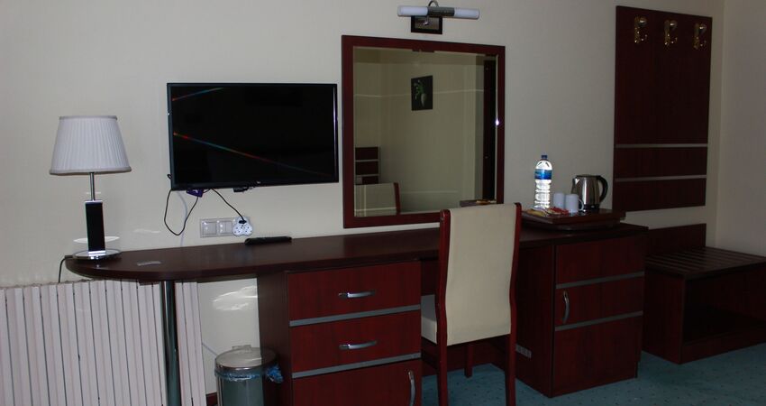 GÖNEN KAPLICALARI GÜNEŞ OTEL