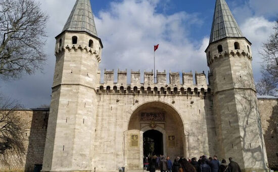 İSTANBUL TARİHİ YARIMADA TOPKAPI-AYASOFYA-YEREBATAN-SULTANAHMET-GÜLHANE TURU 10 ARALIK 2023