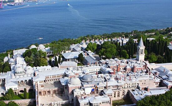 İSTANBUL TARİHİ YARIMADA TOPKAPI-AYASOFYA-YEREBATAN-SULTANAHMET-GÜLHANE TURU 14 OCAK 2024