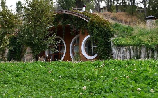 GÜNÜBİRLİK ORMANYA HOBBİT EVLERİ, MAŞUKİYE, SAPANCA TURU 27 EYLÜL 2025
