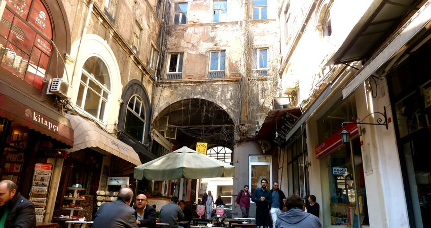 GÜNÜBİRLİK İSTANBUL TAKSİM,BEYOĞLU,İSTİKLAL,GALATA TURU 17 ARALIK 2023