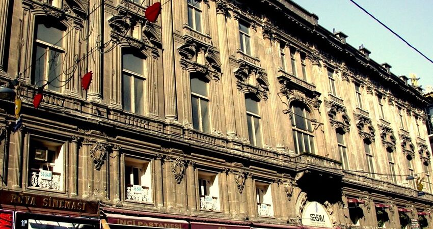 GÜNÜBİRLİK İSTANBUL TAKSİM,BEYOĞLU,İSTİKLAL,GALATA TURU 17 ARALIK 2023