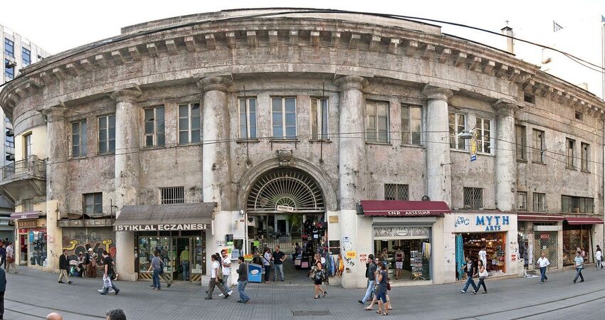 GÜNÜBİRLİK İSTANBUL TAKSİM,BEYOĞLU,İSTİKLAL,GALATA TURU 17 ARALIK 2023