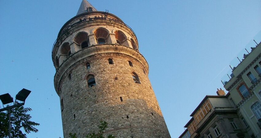 GÜNÜBİRLİK İSTANBUL TAKSİM,BEYOĞLU,İSTİKLAL,GALATA TURU 17 ARALIK 2023