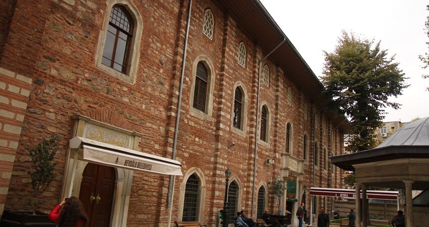 GÜNÜBİRLİK İSTANBUL TAKSİM,BEYOĞLU,İSTİKLAL,GALATA TURU 17 ARALIK 2023