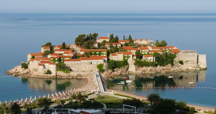 BUDVA Tailwind Havayolları Özel Seferi ile 3 Gece 4 Gün (TGD-TGD) 