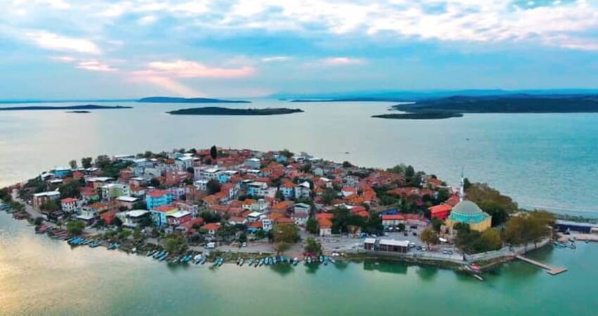 GÜNÜBİRLİK CUMALIKIZIK,GÖLYAZI,ULUBAT GÖLÜ,TRİLYE,MUDANYA TURU 27 EYLÜL 2025