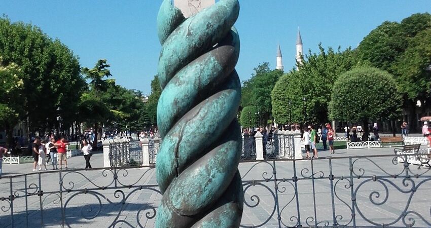 İSTANBUL TARİHİ YARIMADA TOPKAPI-AYASOFYA-YEREBATAN-SULTANAHMET-GÜLHANE TURU 18 OCAK 2026