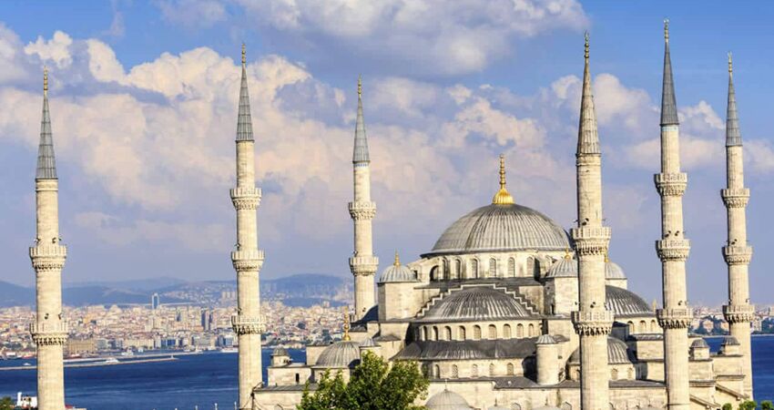 İSTANBUL TARİHİ YARIMADA TOPKAPI-AYASOFYA-YEREBATAN-SULTANAHMET-GÜLHANE TURU 07 ŞUBAT 2026