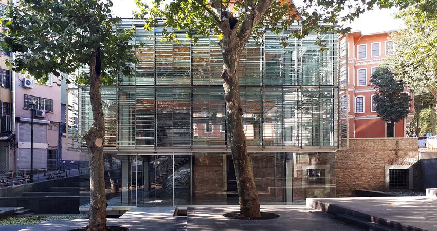 İSTANBUL TARİHİ YARIMADA TOPKAPI-AYASOFYA-YEREBATAN-SULTANAHMET-GÜLHANE TURU 27 ARALIK 2025