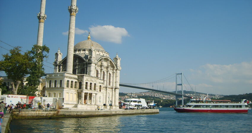 RAMAZANA ÖZEL İSTANBUL ve TEKNEDE İFTAR YEMEKLİ BOĞAZ TURLARI