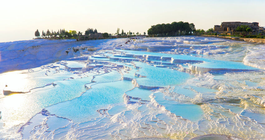 PAMUKKALE VE KULADOKYA TURU 08-10 MAYIS 2026