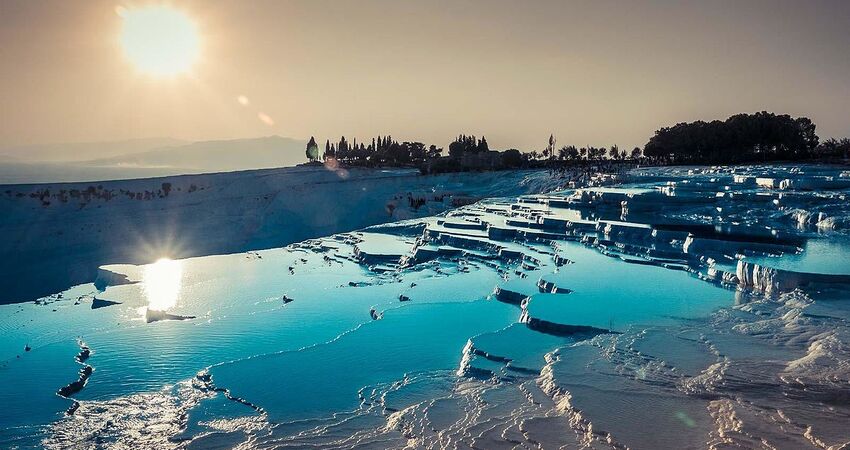 PAMUKKALE VE KULADOKYA TURU 08-10 MAYIS 2026