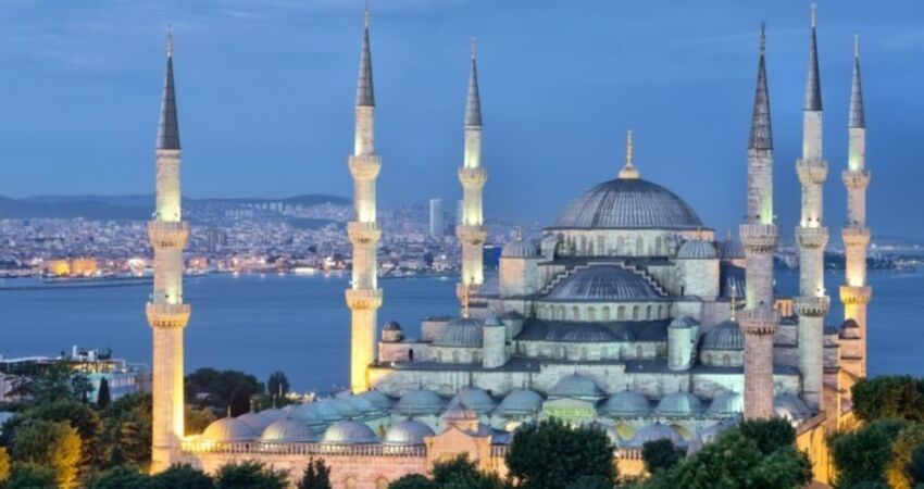 İSTANBUL EYÜPSULTAN,PİERRE LOTİ,ORTAKÖY ve LALE BAHÇELERİ TURLARI 2026