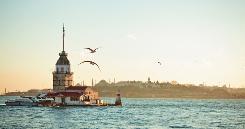 RAMAZAN'A ÖZEL İSTANBUL BOĞAZ’DA TEKNEDE İFTARLI ÇAMLICA & HABABAM SINIFI TURU