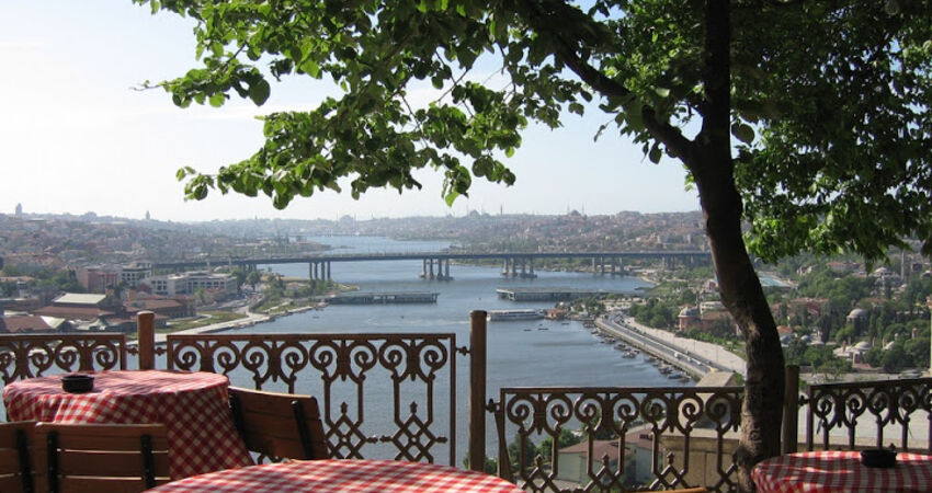 EMİRGAN LALE BAHÇELERİ-ORTAKÖY-EYÜP SULTAN-PİERRE LOTİ TURU 3 MAYIS 2026